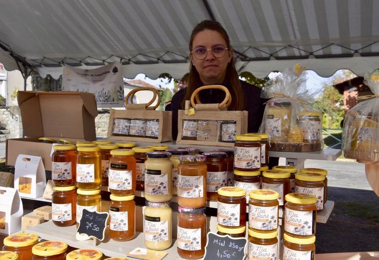 Mélanie Gatard a lancé son activité d'apicultrice en 2023 à Chabrac.